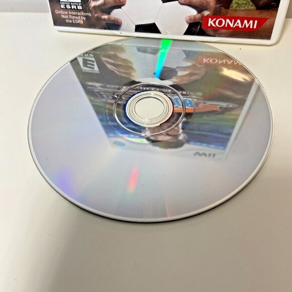 Pro Evolution Soccer 2008 (Nintendo Wii, 2008) Tested With Manual - Picture 4 of 4